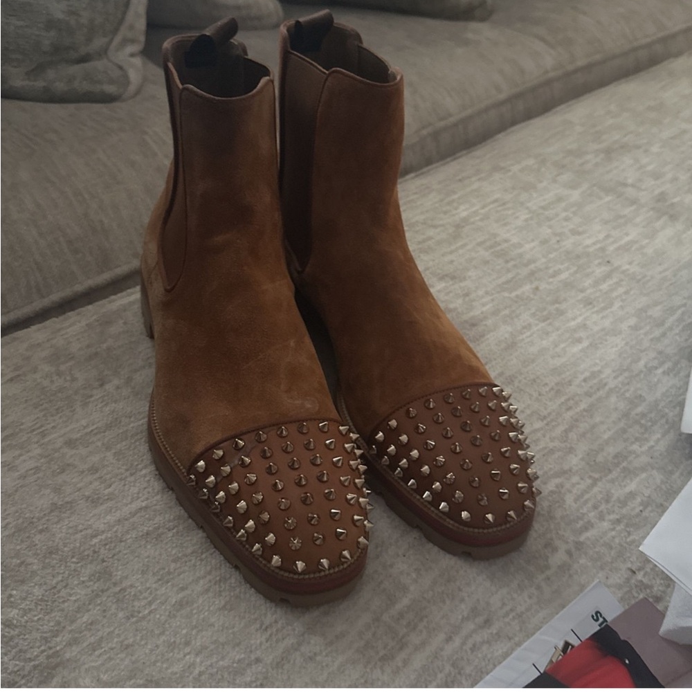 Christian Louboutin Brown Suede Chelsea Spike Boots – Men’s Size 43.5 – Red Sole